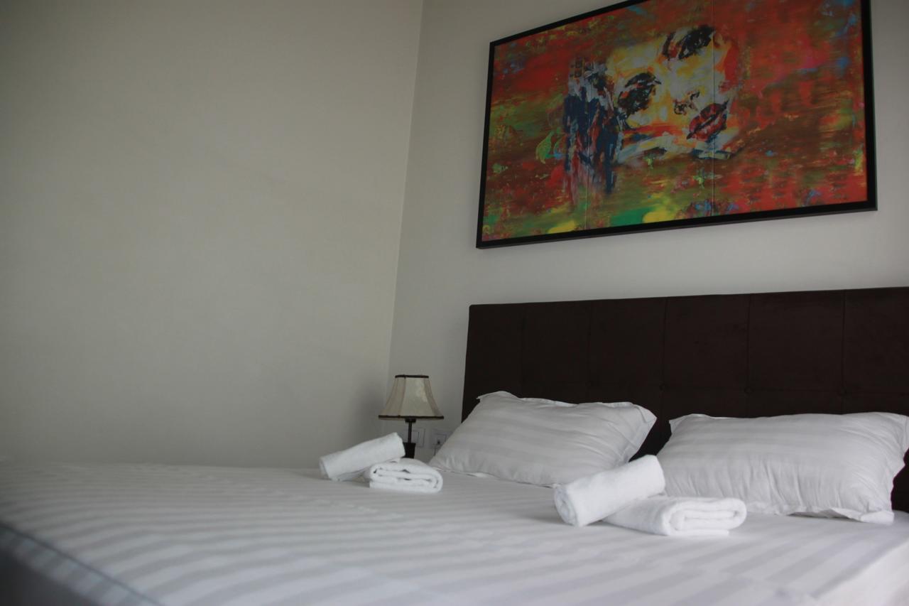 Living Hotel Tirana Exteriör bild