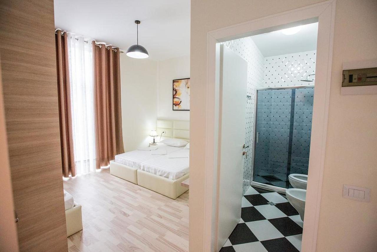 Living Hotel Tirana Exteriör bild